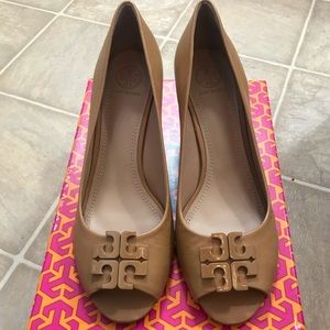 Tory Burch Lowell wedge peeptoe